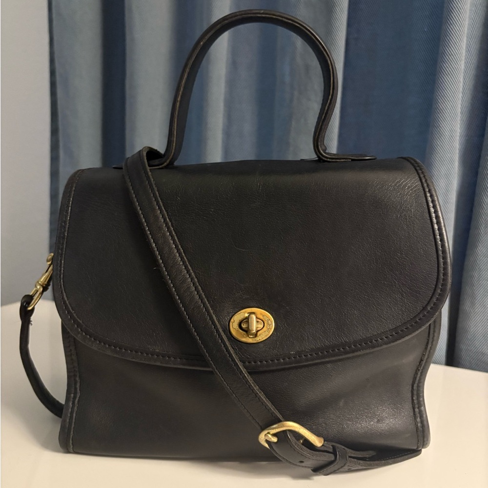 Vintage Coach | Classic Manor Leather Handbag